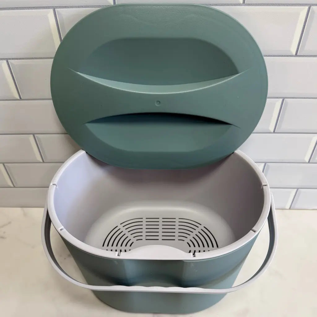 4L Kitchen Compost Caddy in Seafoam Green - Kai Kai Farm