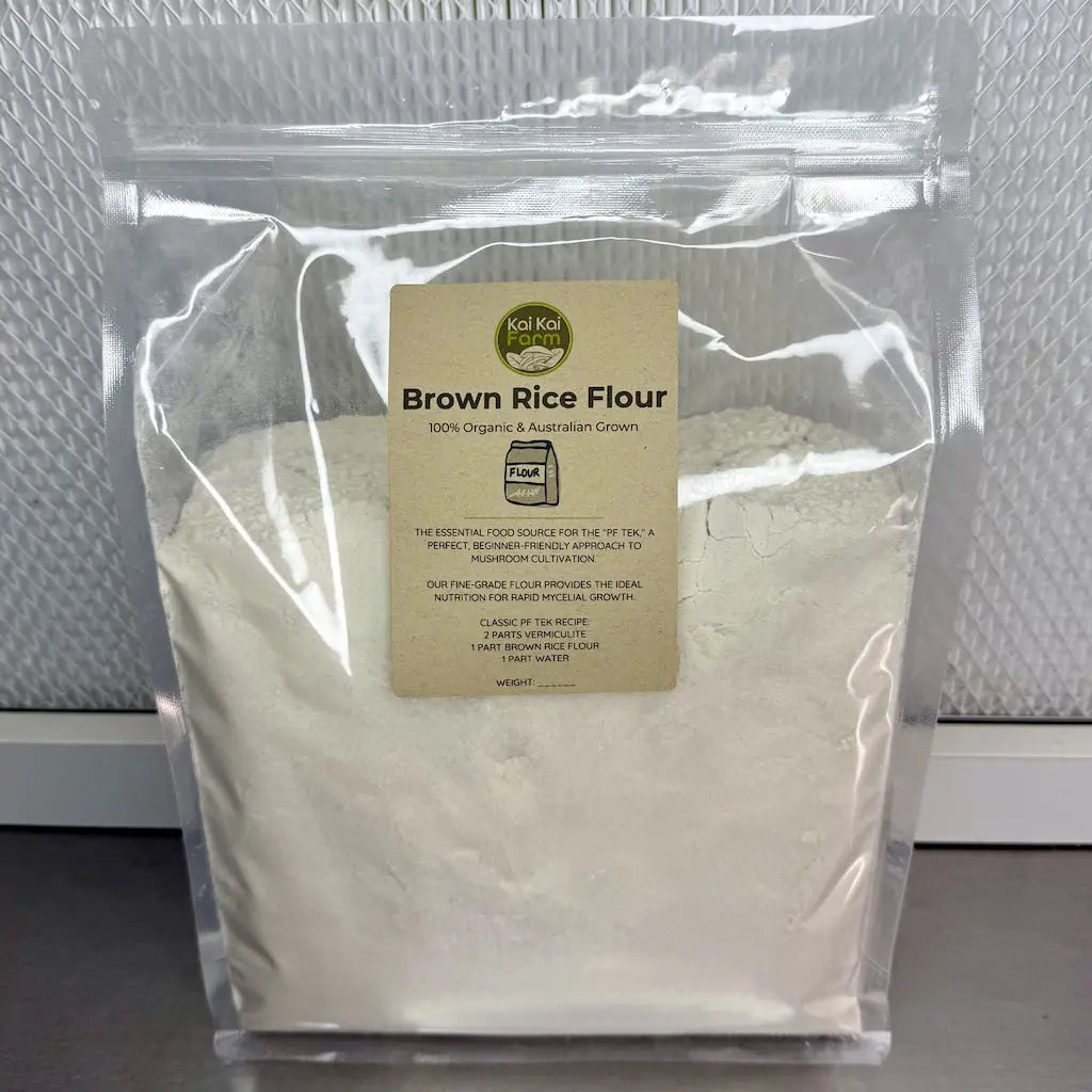 Resealable bag of organic brown rice flour for PF Tek